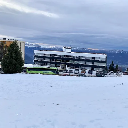 Apartment Cosy Avec Balcon Et Vue Sur La Montagne A 19 M²