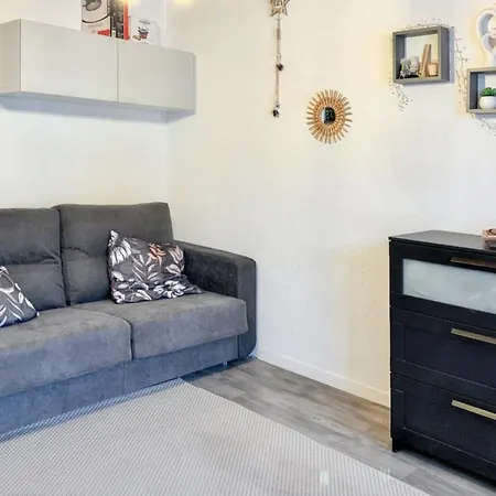 Apartment Cosy Avec Balcon Et Vue Sur La Montagne A 19 M²